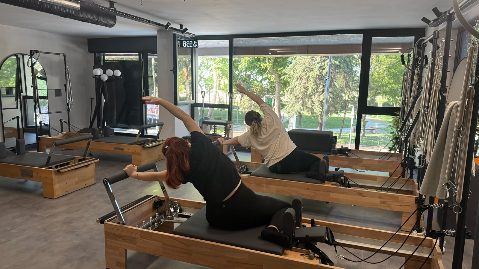 Pro Studio Pilates Pendik stüdyosunda reformer dersi